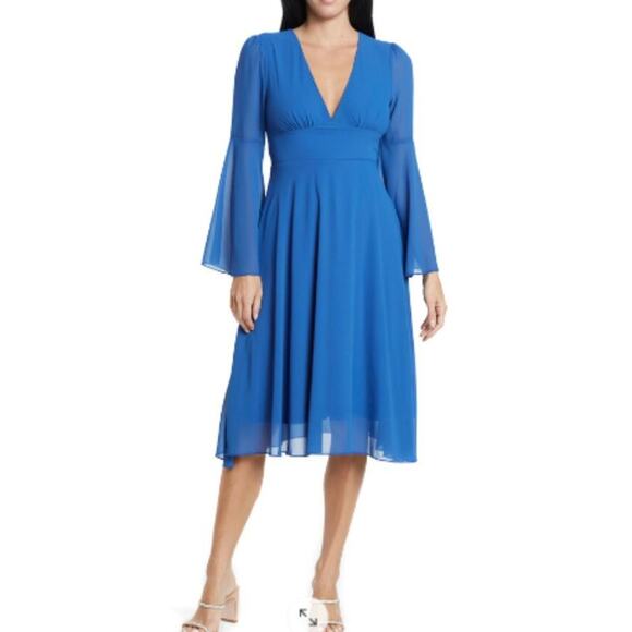 Rent the Runway Area Stars Maggie Bell Sleeve Dress  NWT Size Medium - Picture 1 of 3